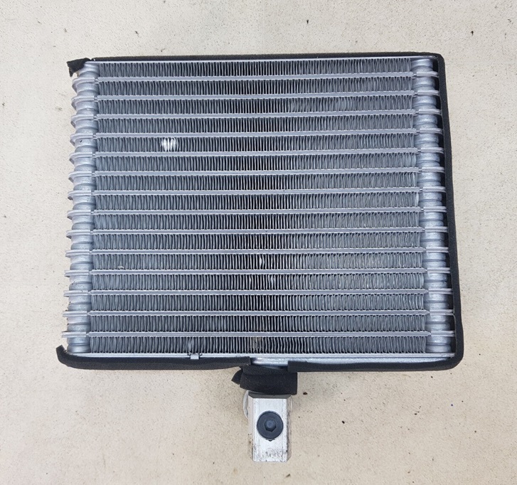 Новый радиатор отопителя