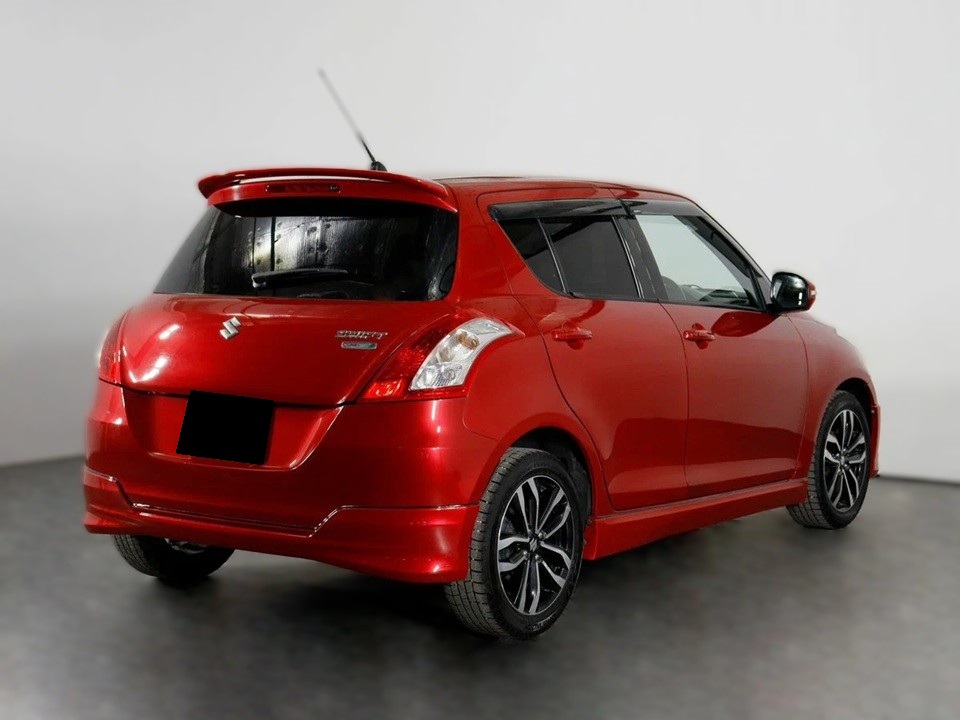 Сузуки Свифт после замены радиатора в автотехцентре