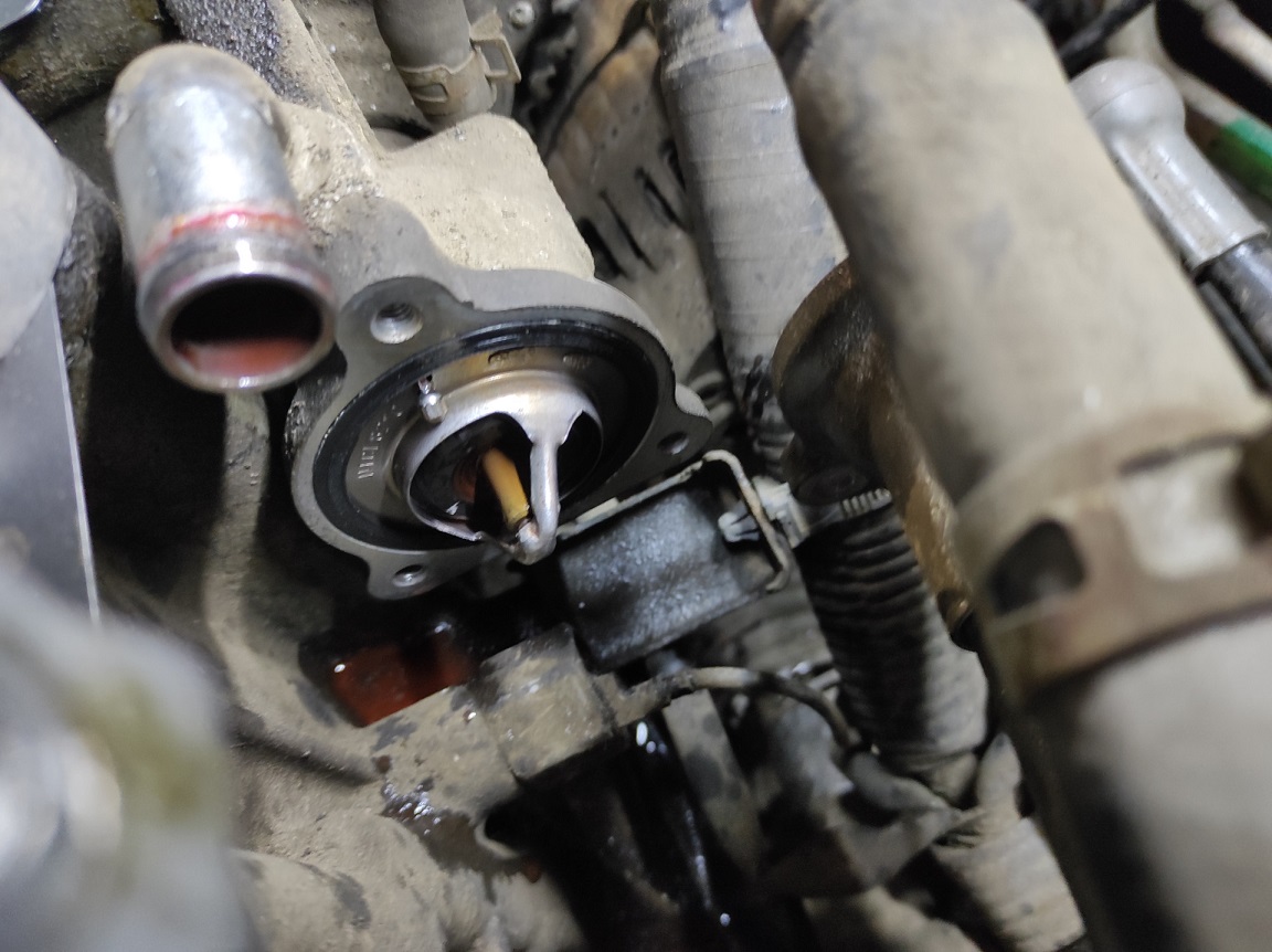 Замена термостата Сузуки