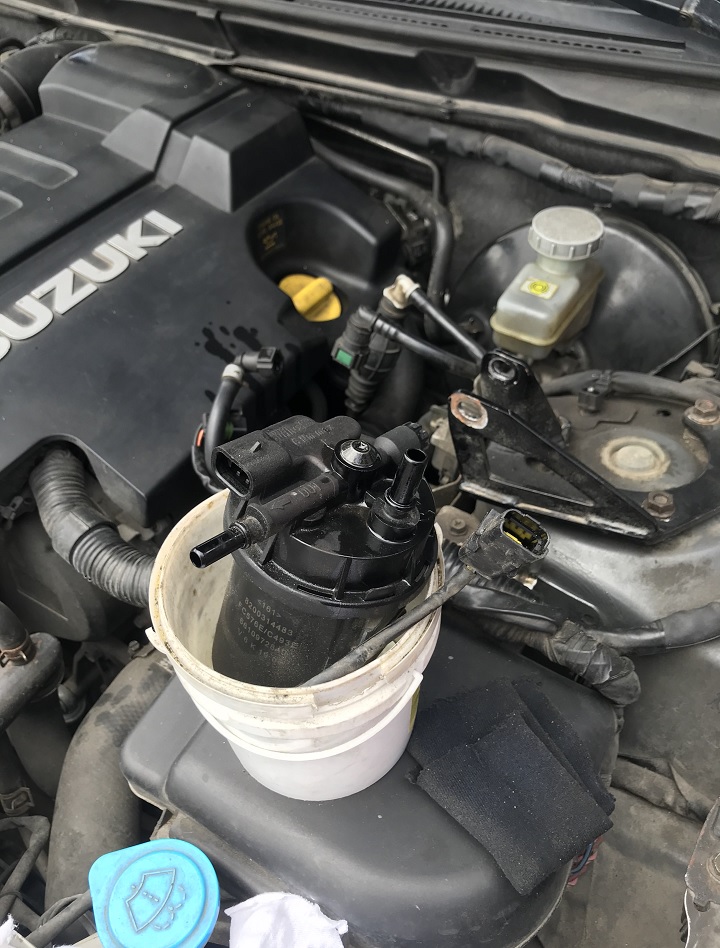 Замена топливного фильтра Сузуки